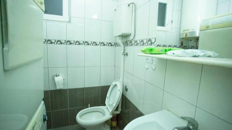 Private Cozy Room 1 With Shared Kitchen In Appartment, Downtown Белград Экстерьер фото